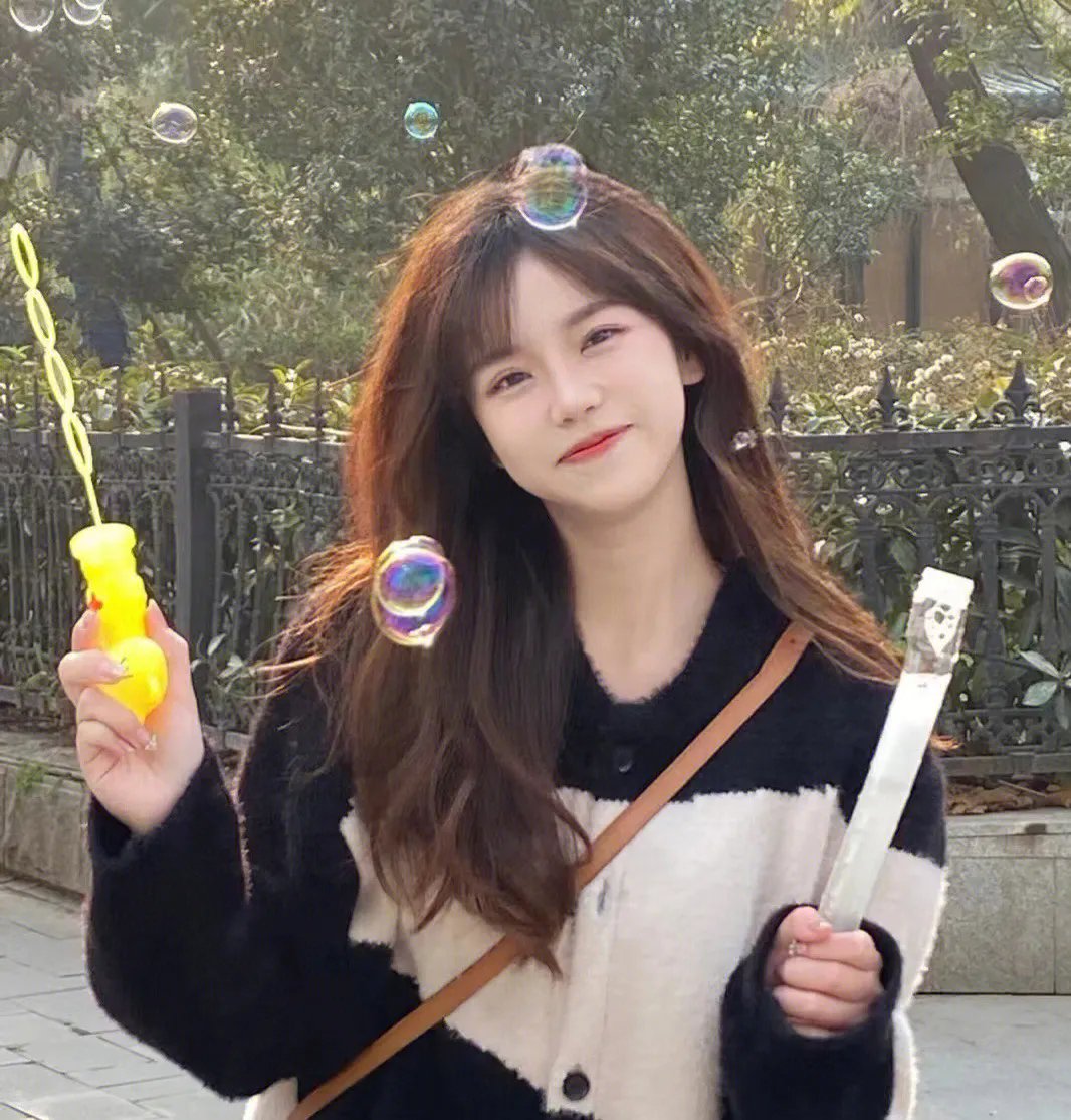 打脸偷我情劫的并蒂白莲